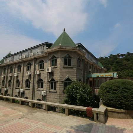 Luchi Hotel Luyang  Екстер'єр фото